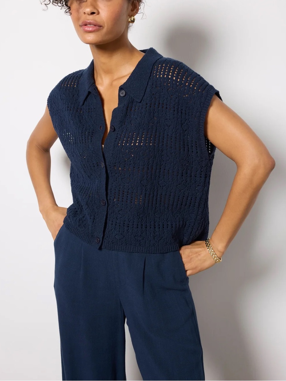 Evereve Z Supply Kinsley Eclipse Crochet Knot Sweater Vest